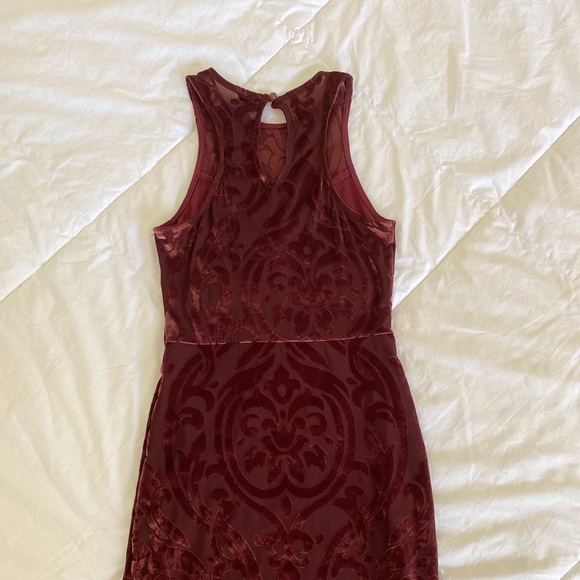 Bodycon Dress with Velvet Detailing - Picture 3 of 5